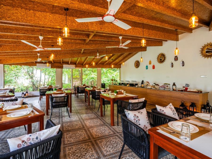 moustache select naukuchiatal