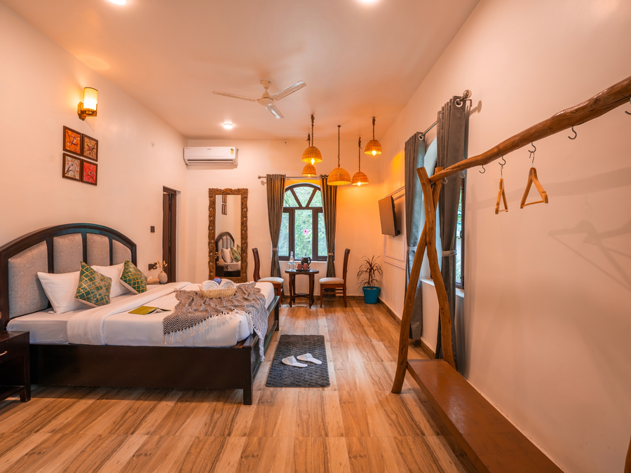 moustache select naukuchiatal