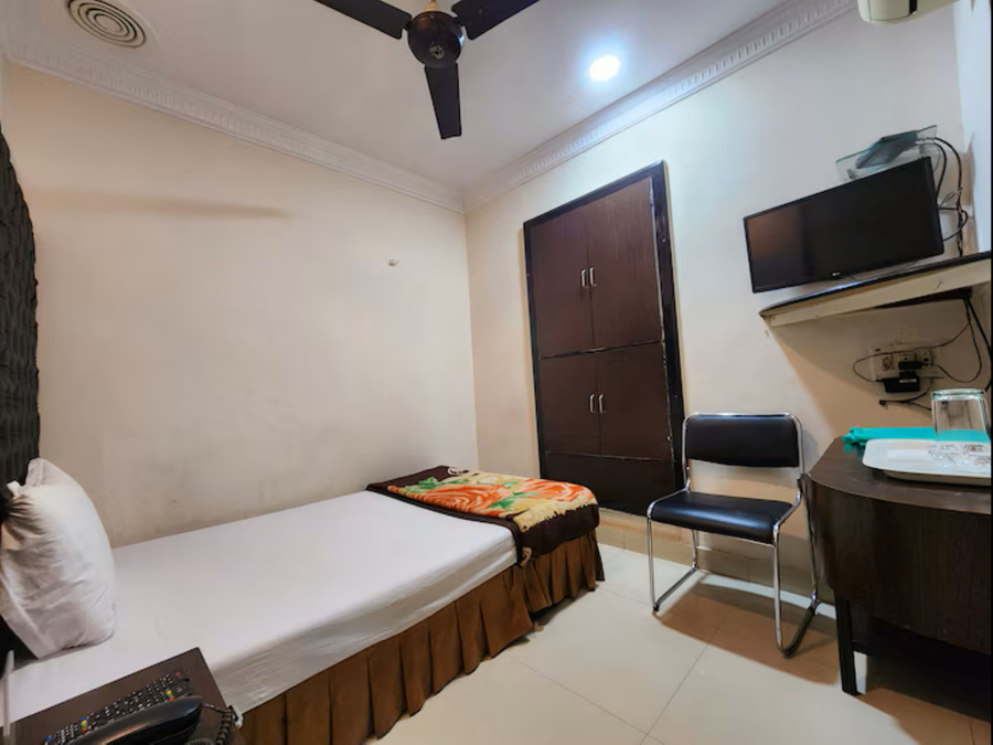 hotel al sana