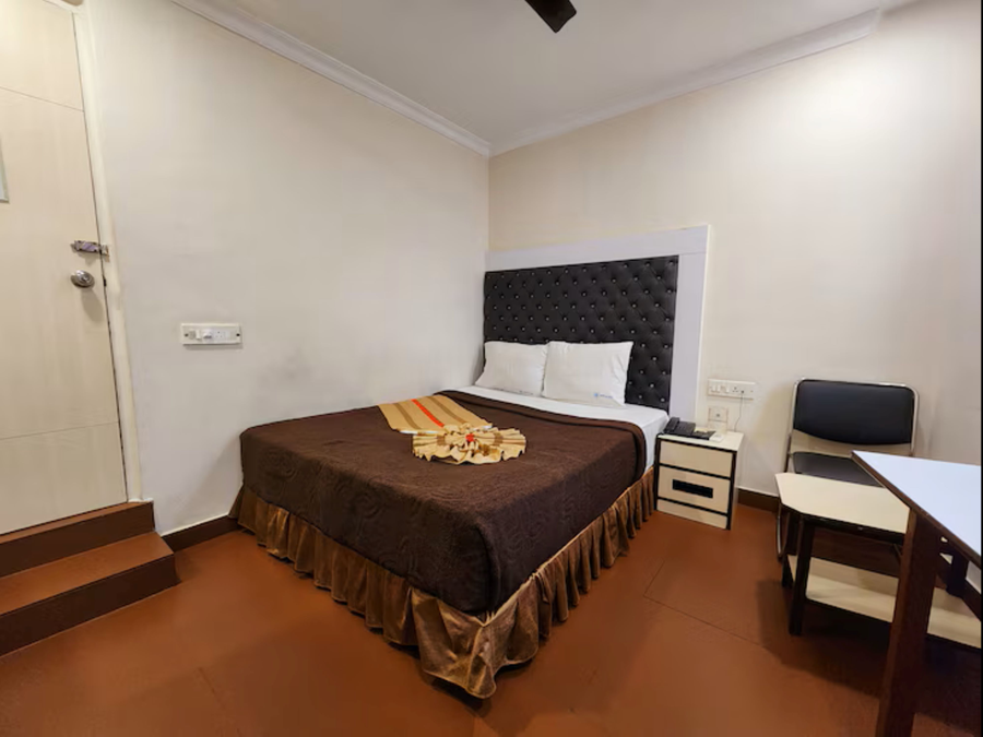 hotel al sana