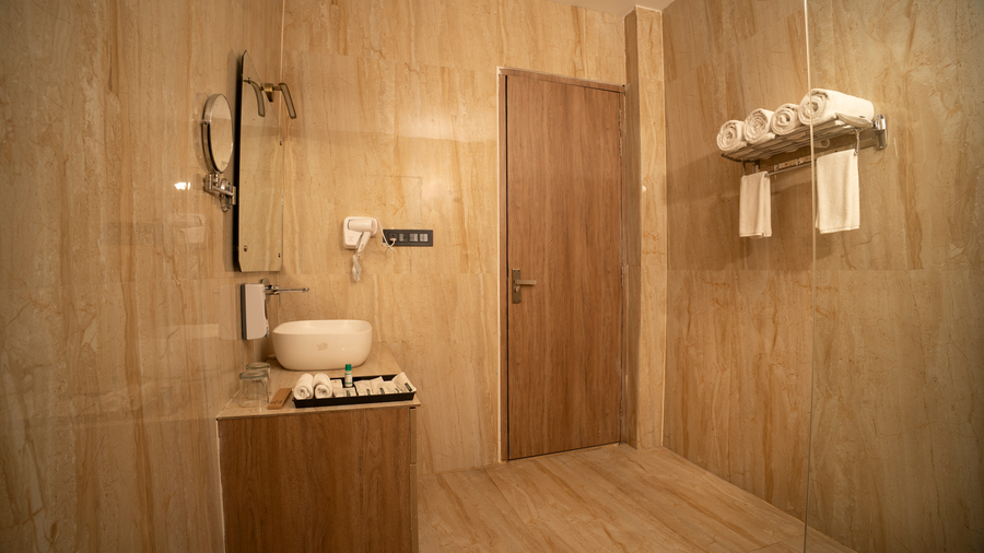 corbett elegant retreat