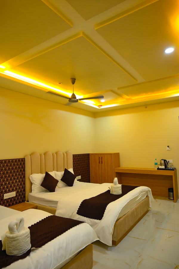 hotel dinanath