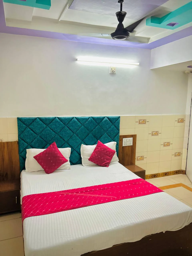 hotel ashadeep