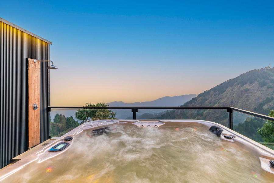 The English Country House,Dhanaulti Road,3 star