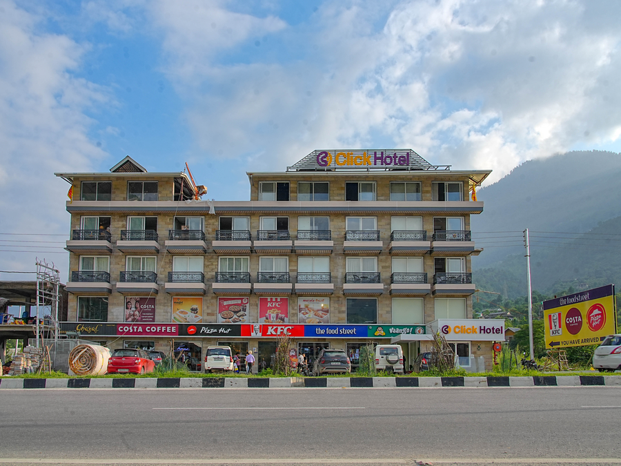 Click Hotel Bhuntar, Kullu Manali - Bhuntar Airport,Kfc/Costa Coffee/Vango/Pizzahut/Infino,3 star