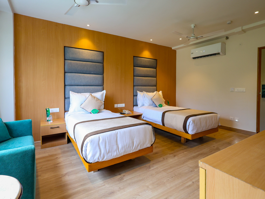 click hotel bhuntar kullu manali bhuntar airport