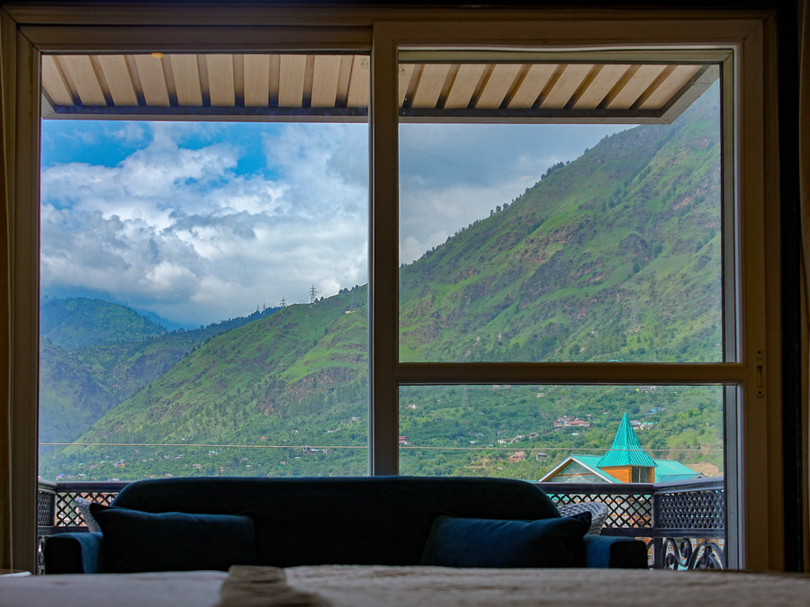 click hotel bhuntar kullu manali bhuntar airport