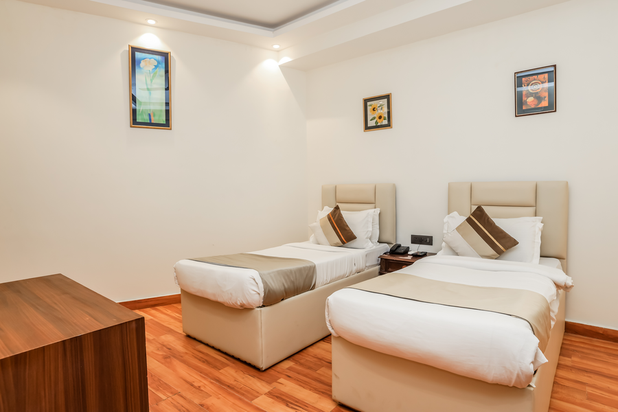 the orion express kailash colony