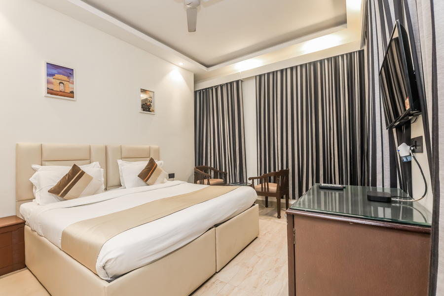 the orion express kailash colony