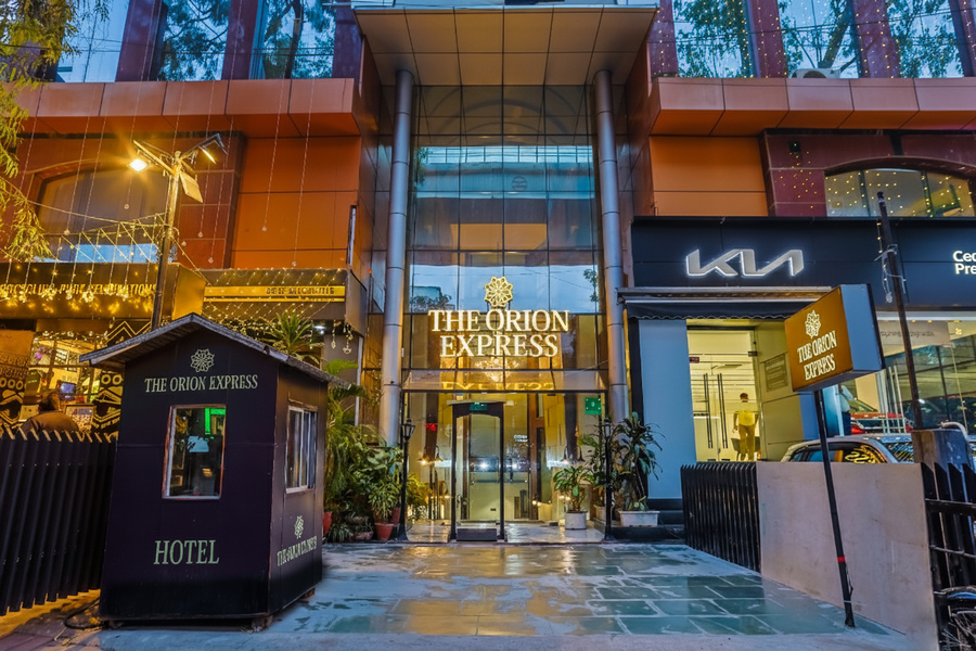 the orion express east of kailash