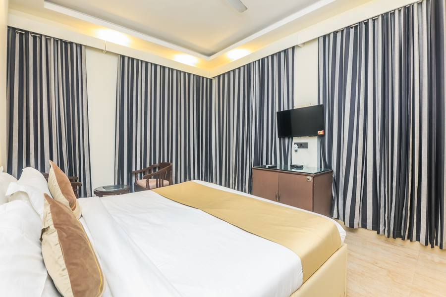 the orion express kailash colony