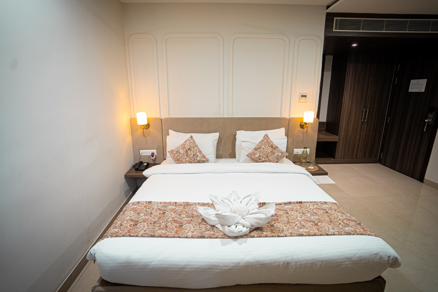 hhw hotel agra
