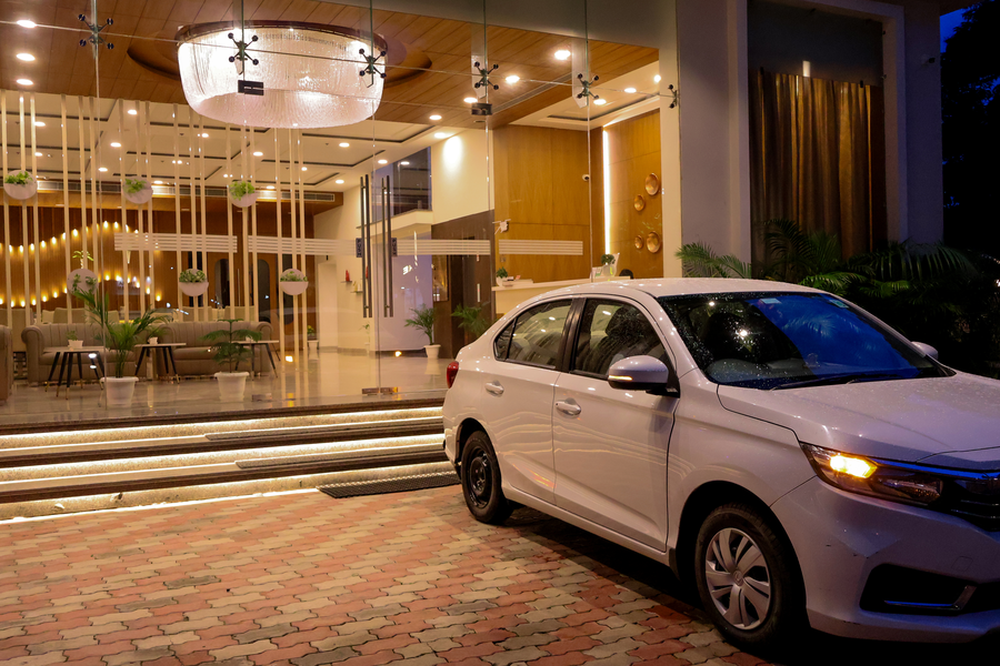 hhw hotel agra