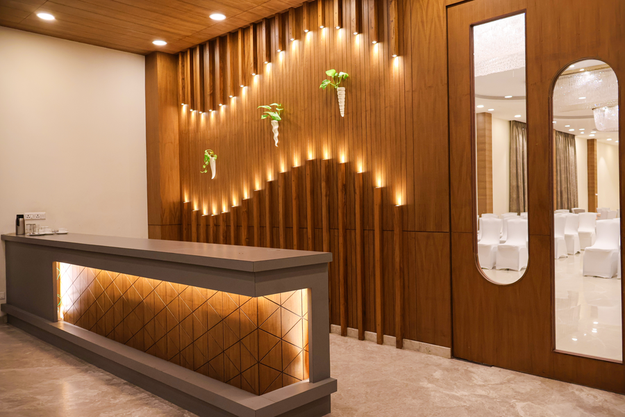 hhw hotel agra