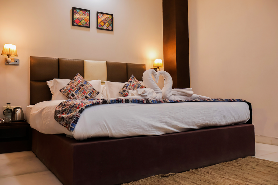 hhw hotel agra