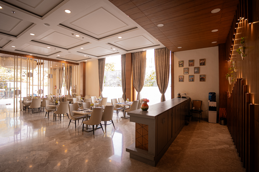 hhw hotel agra