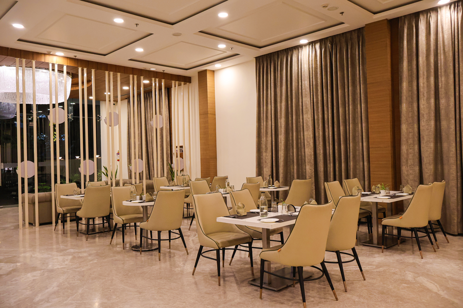 hhw hotel agra