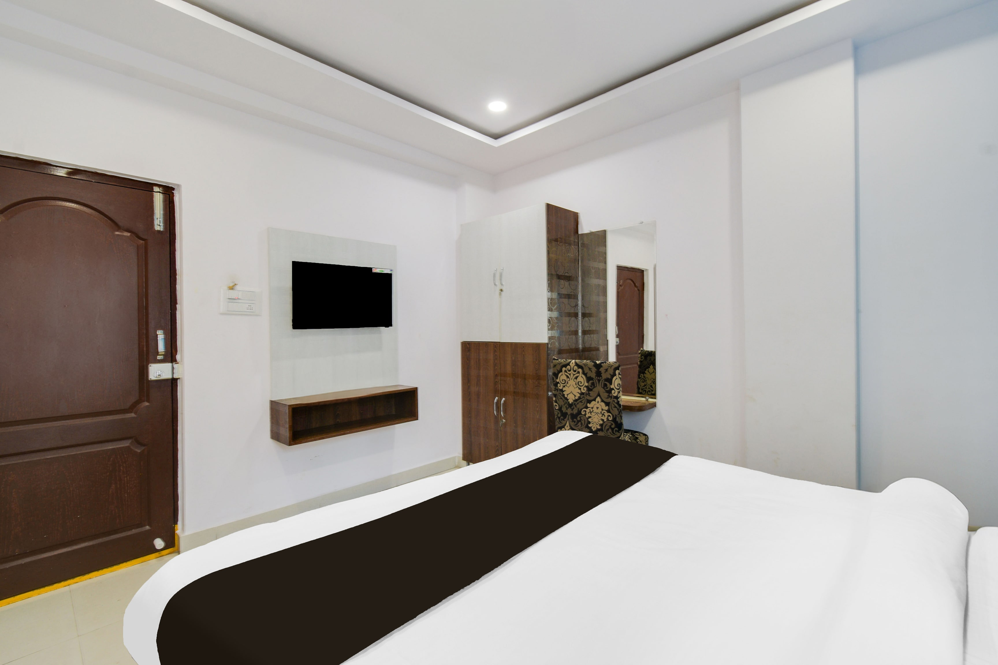 super townhouse hitech city madhapur