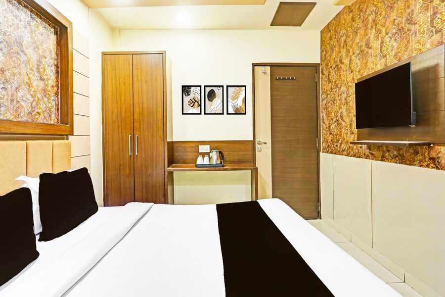 super hotel o kesarganj formerly suman palace