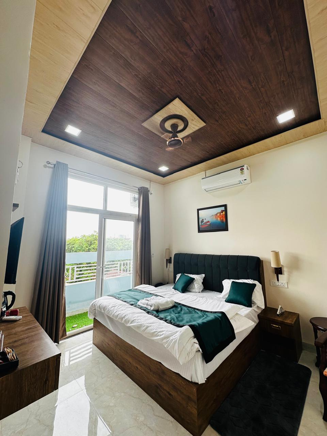 hotel baba kinaram kutir