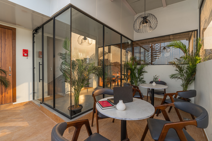 the hosteller hyderabad hitec city