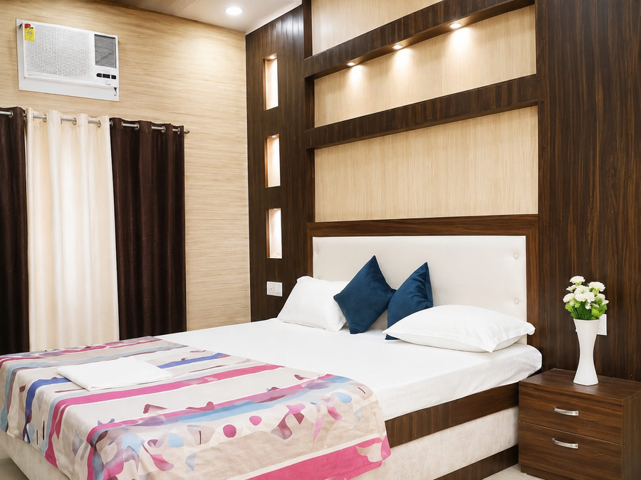 taj square a luxurious family homestay