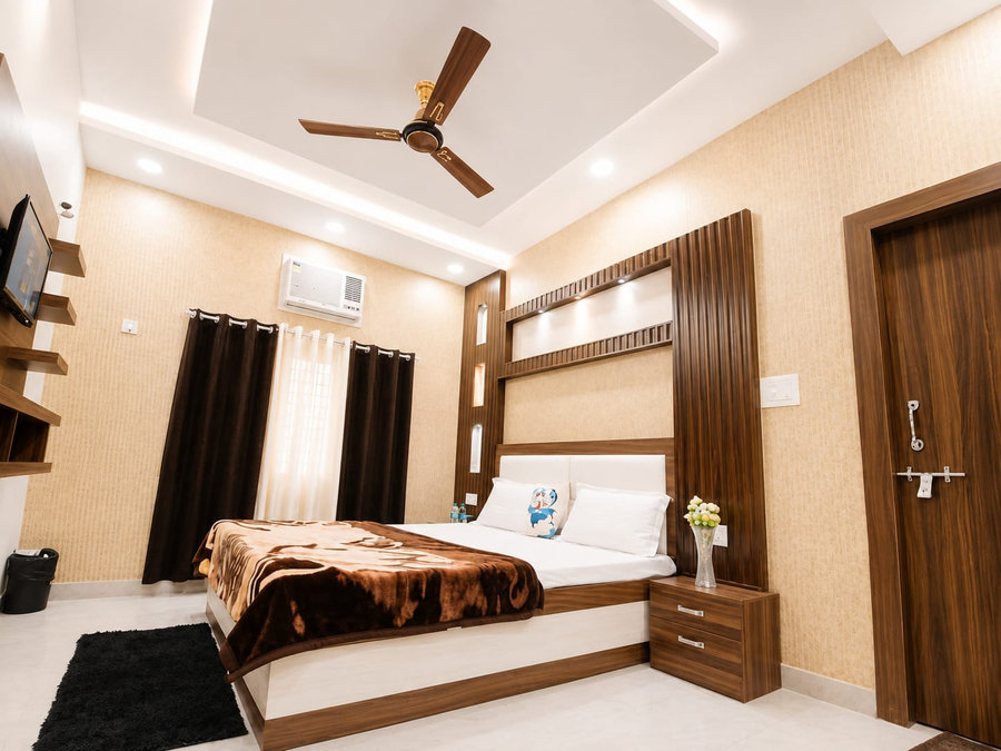 taj square a luxurious family homestay