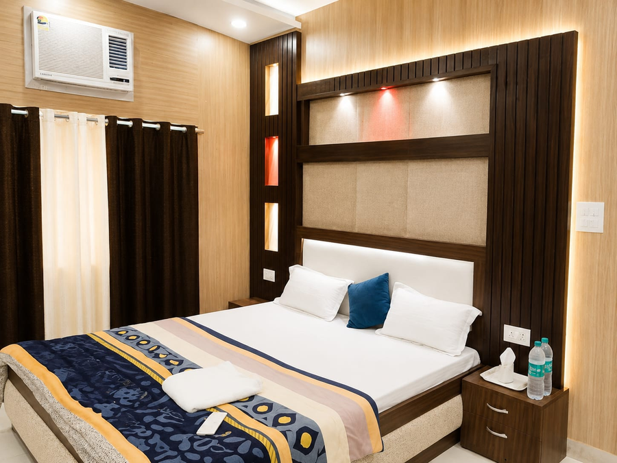 taj square a luxurious family homestay