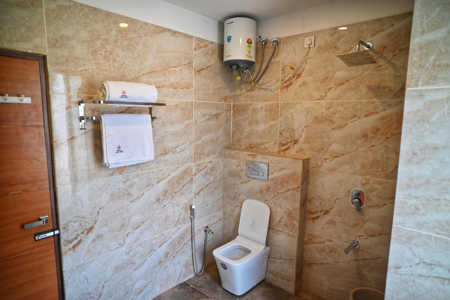 hotel lake view near sukhna lake