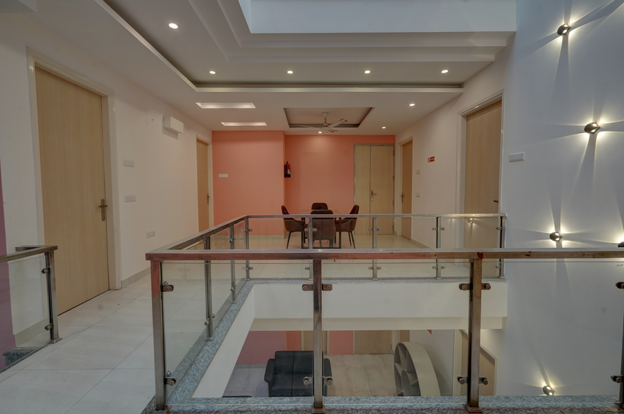 madstays hotels medicity near medanta hospital