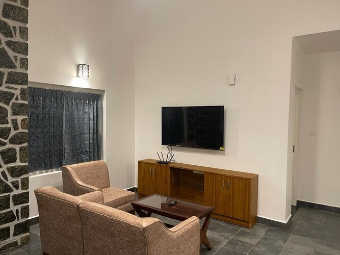 thalir nest valley view