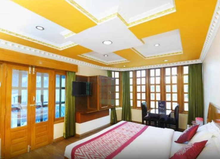 hotel gurupriya