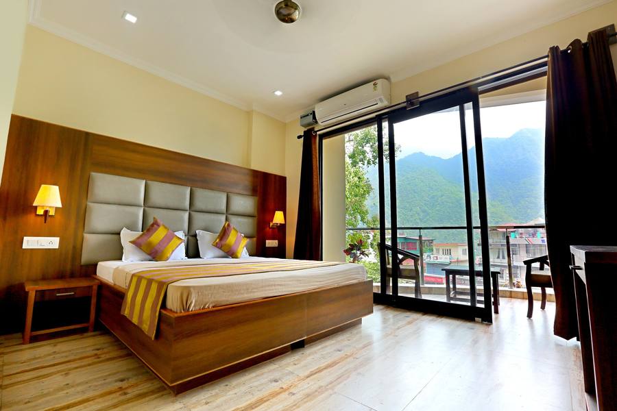 hotel ecko tapovan by the ganges