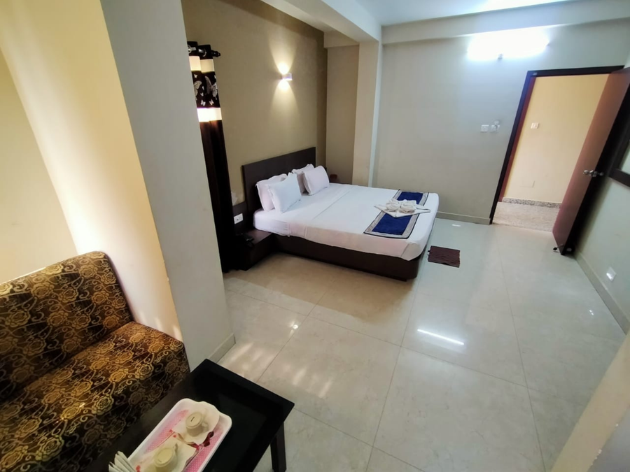 hotel uk palace near beach puri by dhamstay