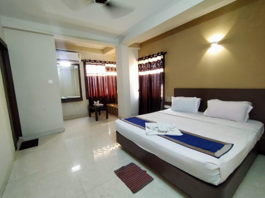 hotel uk palace near beach puri by dhamstay