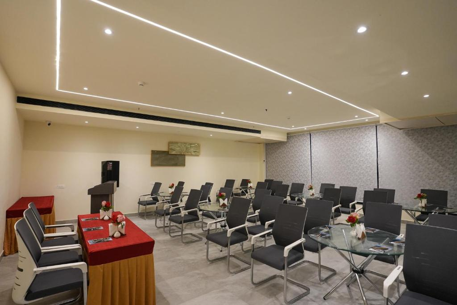 town square suites