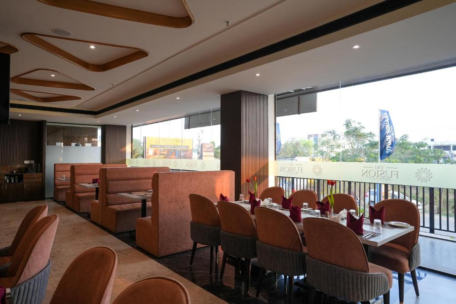 town square suites