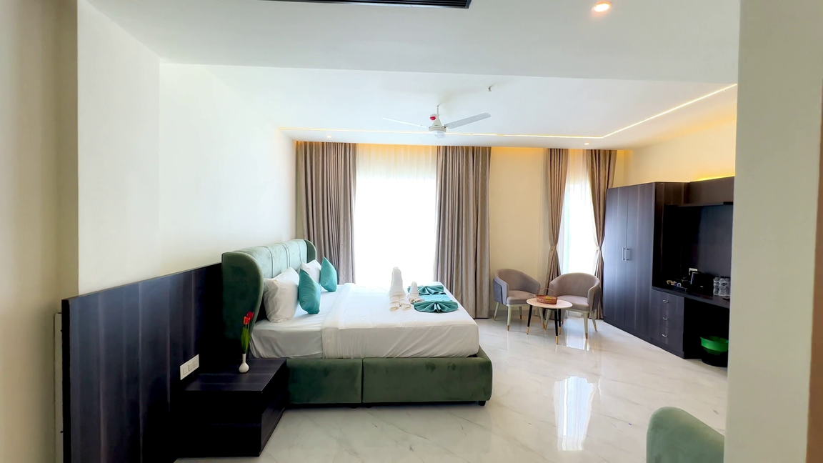town square suites