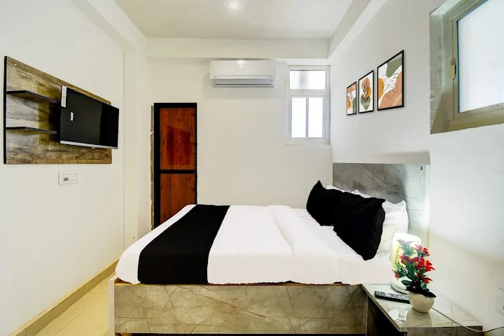 hotel aditya inn