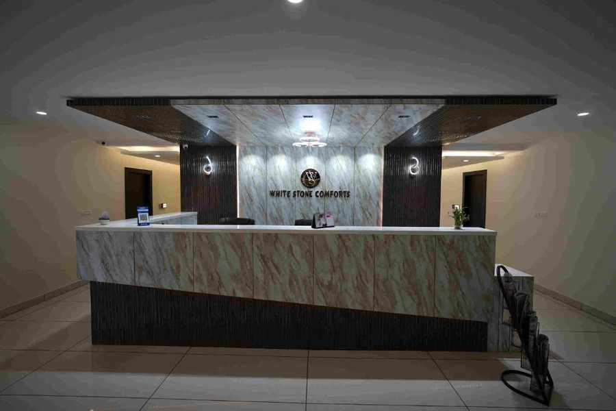 white stone comforts