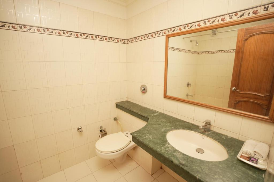 hotel surya residency