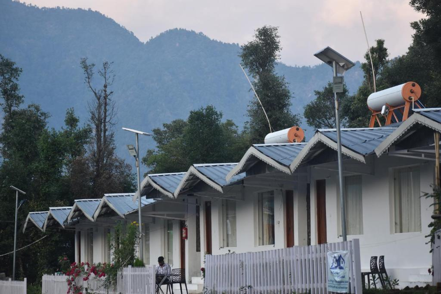kedar kashi resorts and restaurant
