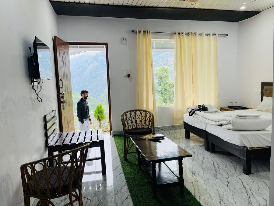 kedar kashi resorts and restaurant