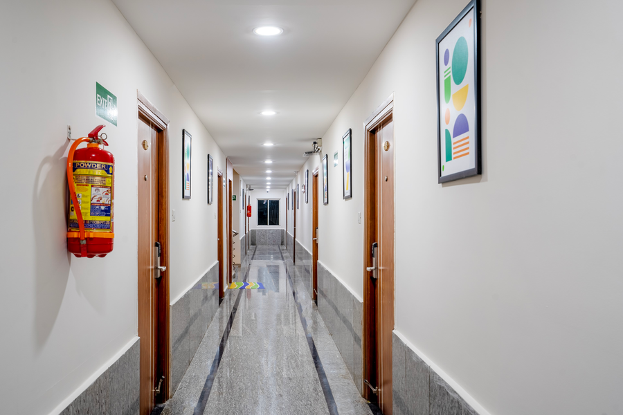 treebo pride inn raidurg