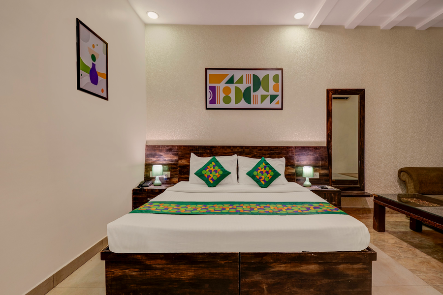 treebo riddhi paradise 15 mins from airport