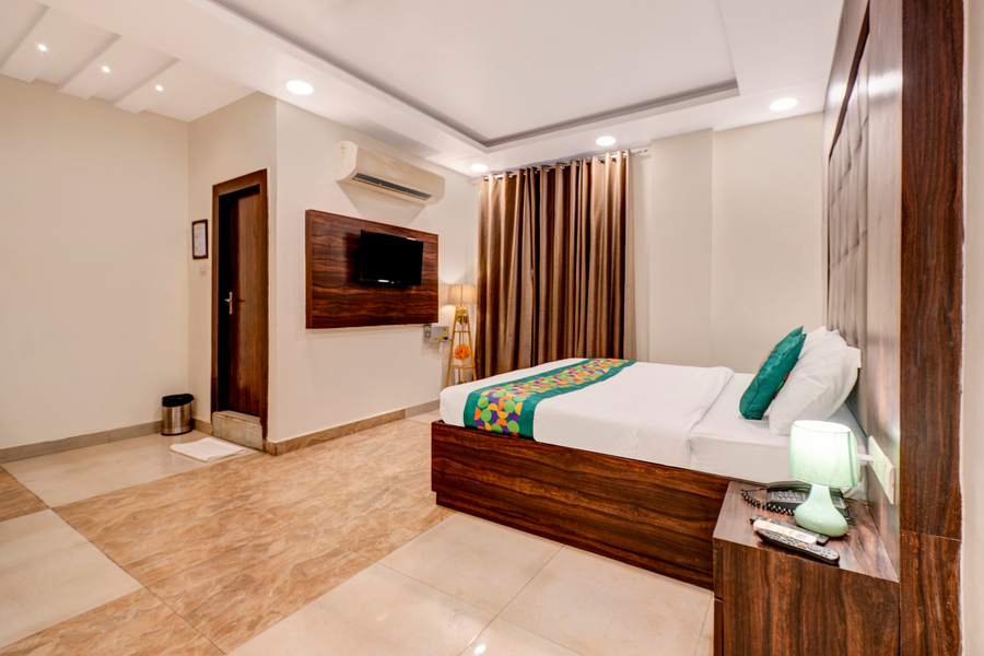 treebo riddhi paradise 15 mins from airport