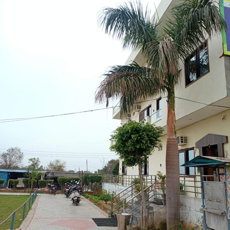 Hotel Vijaya,Bulandshahr,3 star