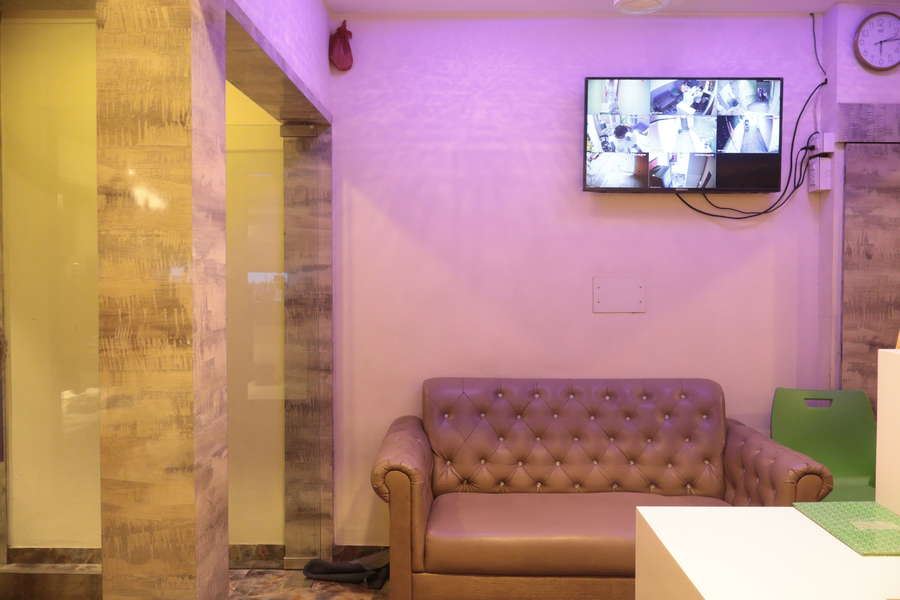 Hotel Sapphire Inn,,3 star