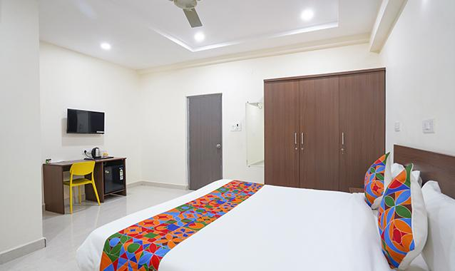 fabhotel frendz nr hitech city metro station