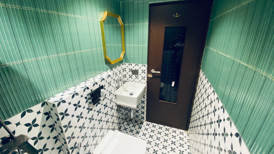 palm breeze hotel colaba